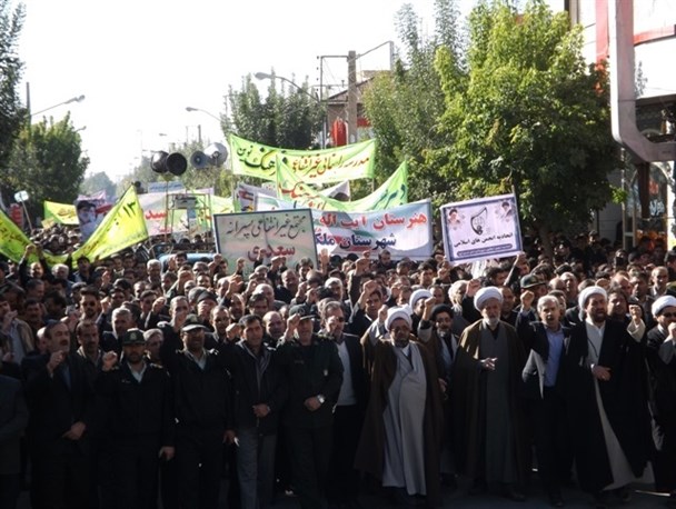 گزارش تصویری از مراسم راهپیمایی باشکوه ۱۳آبان در شهرستان ملکان
