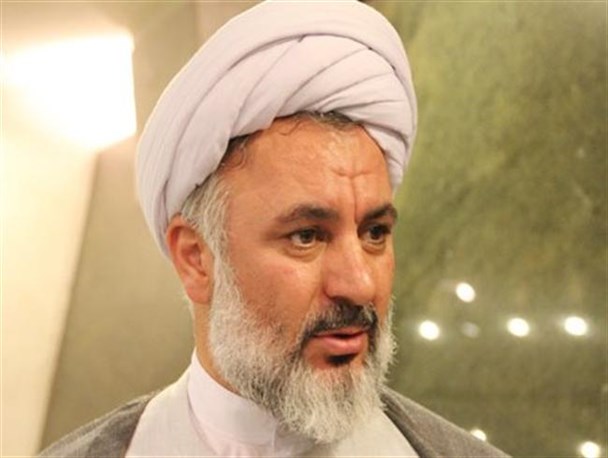 در مقابل یزیدیان عصر، ایستادگی می کنیم/13 آبان روز عهد و پیمان با ولایت است