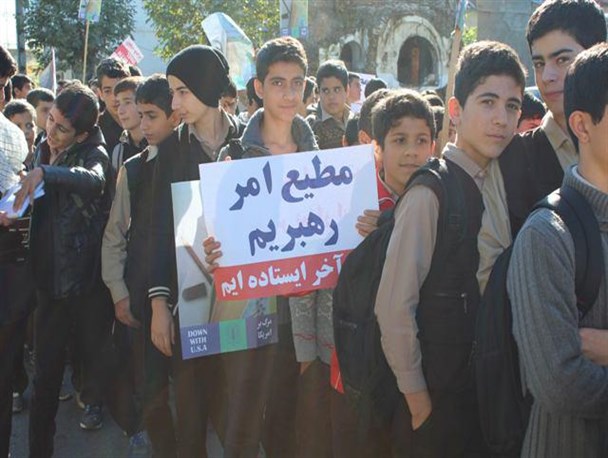 راهپیمایی پرشکوه و بیادماندنی 13 آبان شهر رحیم آباد