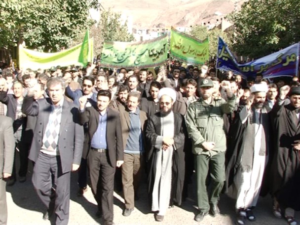 طنین شعار "مرگ بر آمریکا" در شهر گیوی+عکس