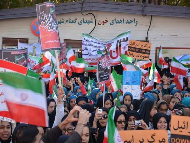 خروش استکبار ستیزی در راهپیمایی ۱۳آبان شهریار +تصاویر
