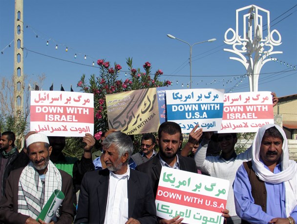 شعار مرگ بر «آمریکا» در شهرستان هیرمند طنین انداز شد