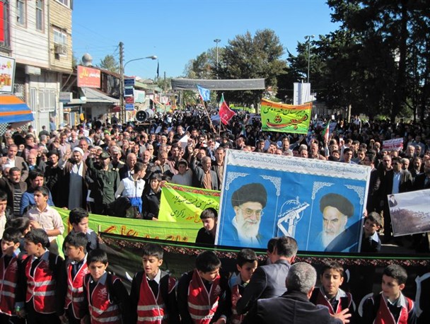تظاهرات ضد آمریکایی در ماسال / دانش آموزانی ماسال بر تداوم شعار «مرگ بر آمریکا» تأکید کردند