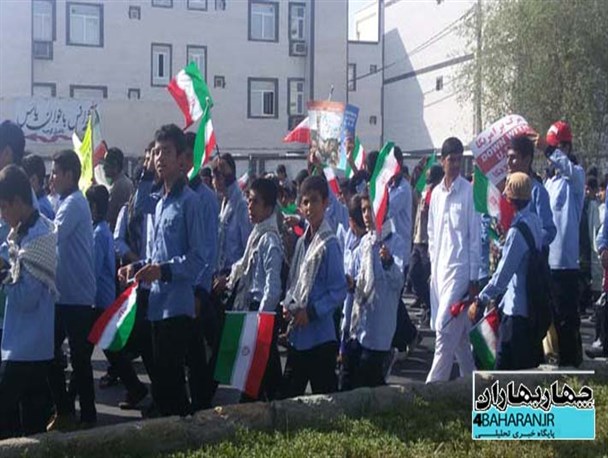 گزارش تصویری/ برگزاری مراسم راهپیمایی استکبارستیزی ۱۳ آبان در بندر چابهار