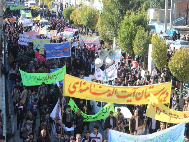 مراسم راهپیمایی ۱۳ آبان در ابهر