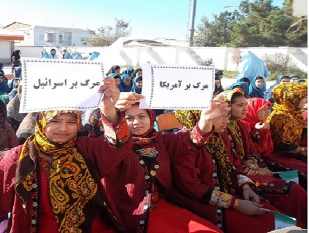دانش آموزان بندرترکمن به کمپین مرگ بر آمریکا پیوستند + تصاویر