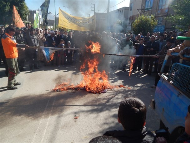 بار دیگر پرچم آمریکا و اسرائیل به آتش کشیده شد+ تصاویر