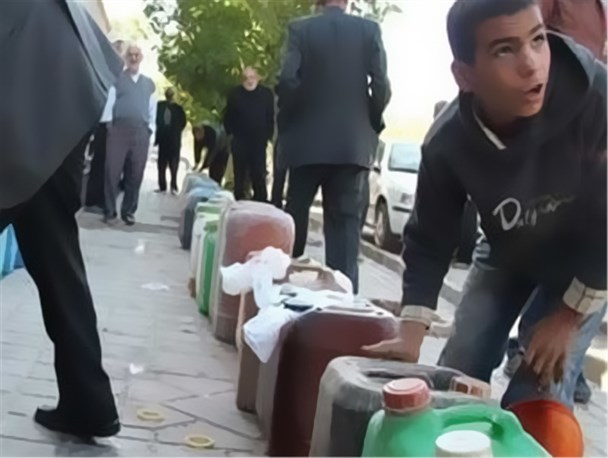 مشکلات قطع سهمیه‌ی نفت برخی روستائیان/ فرماندار ماسال: خانواده‌هایی که مشکل دارند به بخشداری و فرمانداری مراجعه کنند