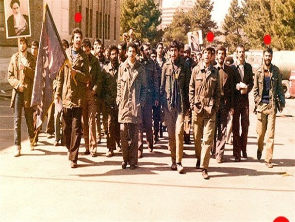 آمریکا محور استکبار جهانی و شیطان بزرگ است/ تسخیر لانه جاسوسی جلوی نفوذ آمریکا را گرفت
