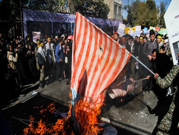 ۱۳ آبان نماد مقاومت، همبستگی و دفاع ملی در برابر سیاست‌های استکباری