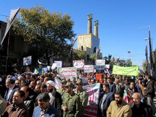 فریاد "مرگ بر آمریکا" در استان زنجان طنین انداز شد/خروش مردم استان زنجان در روز 13 آبان به روایت تصویر
