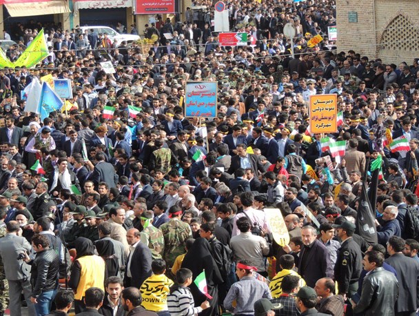 راهپیمایی پر شور 13 آبان در دیار کریمان/تصاویر