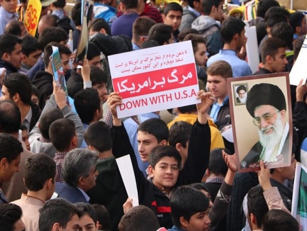 شعار مرگ بر آمریکا در استان اصفهان طنین انداز شد+ تصاویر