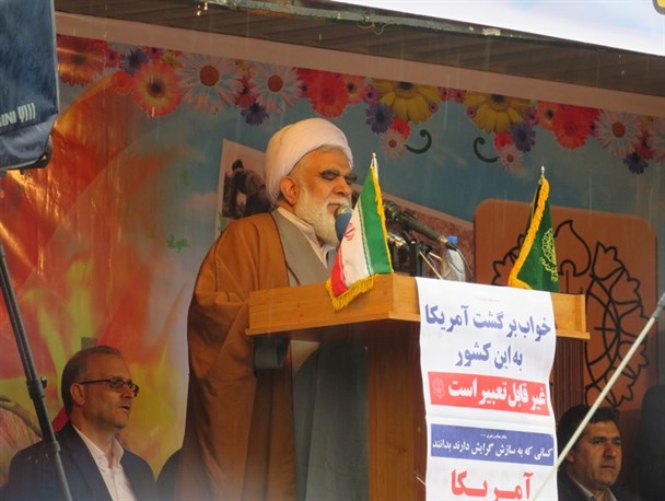 ملت ایران هرگز زیر ننگ مذاکره با آمریکا نمی‌رود/ فرمایشات رهبری باید سرلوحه مسوولان باشد