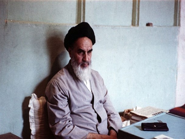 محاسبات رژیم پهلوی در تبعید امام (ره) به ترکیه وارونه از آب درآمد/مقاومت اعجاب برانگیز رهبر کبیر انقلاب؛ عامل خنثی شدن نقشه های شاه
