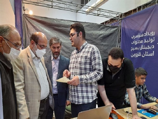 بازدید نماینده مردم قزوین از رویداد تولید محتوای فضای مجازی بسیج+تصاویر