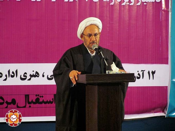گلستان رنگین کمان اقدام و مذاهب است/قانون اساسی ملاک عمل ما می باشد