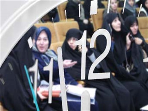 بی احترامی معاون امور بانوان رئیس جمهور به بانوان گلستانی / معطلی 3 ساعته و سخنرانی 10 دقیقه ای معاون رئیس جمهور!
