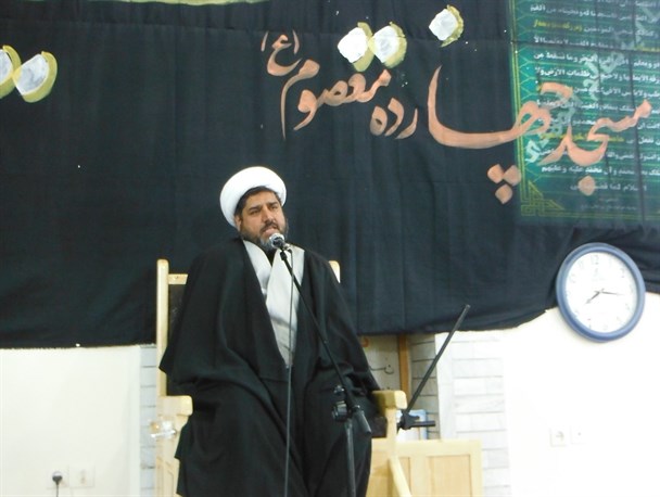 زائران پیاده اربعین سال به سال با شور و شعور بیشتری راهی کربلا می شوند