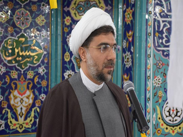 اجازه نفوذ خواسته های دشمن در مکتب حسینی را نمی دهیم