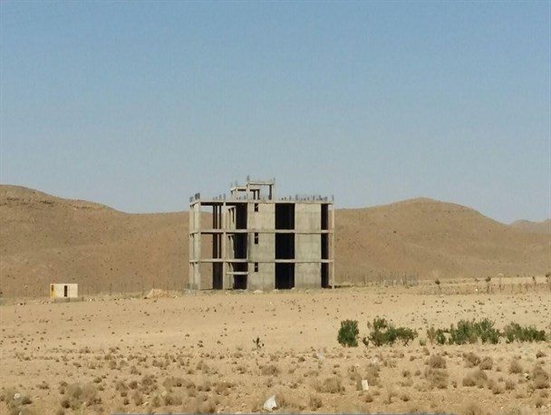 ساختمان دانشگاه اقلیدبه موزه حیوانات تبدیل شده است