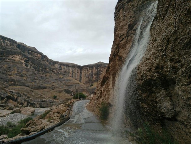 بارش باران زیبا در لالی/از طغیان رودخانه ها تا جاری شدن آبشارهای زیبا + تصاویر