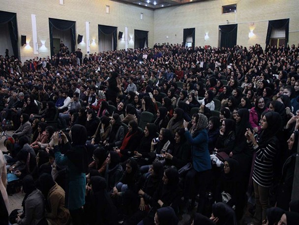 لغو مراسم انجمن ایران به دلیل بی قانونی/ ستاد بزرگداشت روز دانشجو مسئول برگزاری مراسم 16 آذر