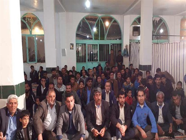 سرپرست شهرداری لردگان در پاسخ به مطالبات اهالی محله حاجی آباد قول پیگیری ومساعدت داد