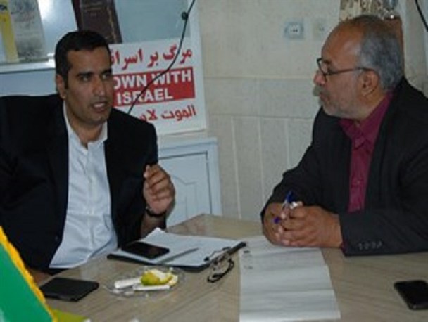 زیباسازی میدان مرکزی بردسکن با پرچم جمهوری اسلامی ایران