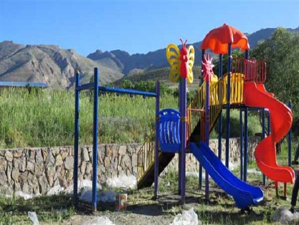 نصب و تجهیز مجموعه بازی کودکان در خوانسار+ تصاویر