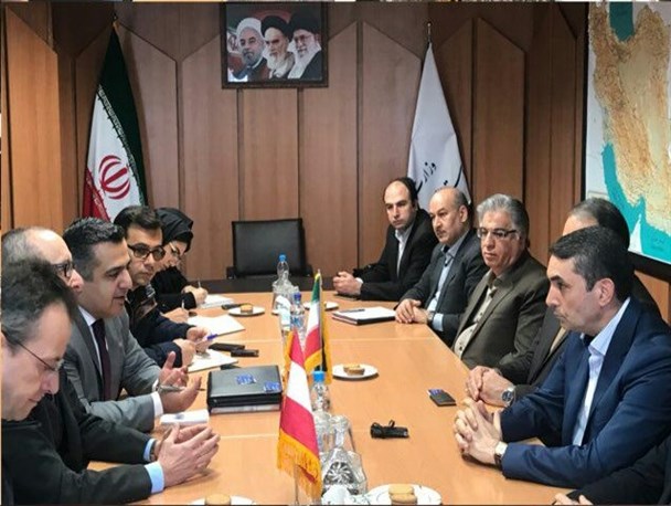 ماندن اروپایی‌ها در برجام شعاری نباشد/تشکیل کارگروه روابط اقتصادی بین اتاق بازرگانی استان و اتریش