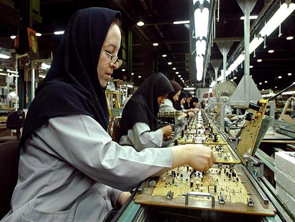 ۵۴ واحد صنعتی اردبیل تحت نظارت بانوان فعالیت می کنند