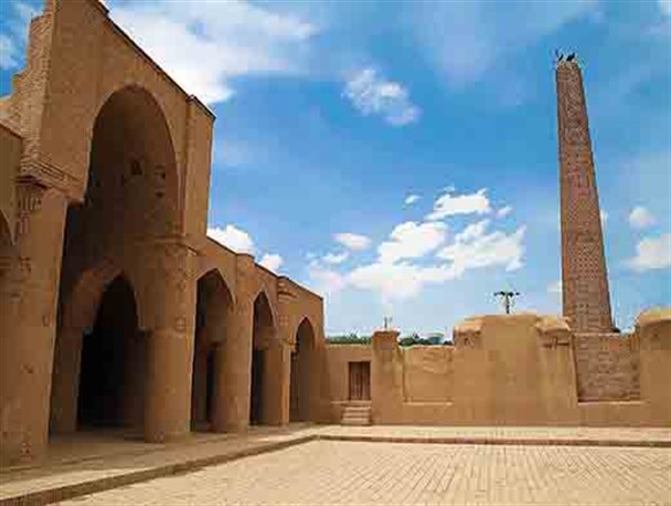 افزایش ۱۰۰ درصدی گردشگر خارجی در دامغان