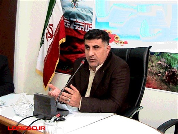 مبلمان شهری الشتر مناسب نیست/ همکاری مردم خدمات رسانی را سرعت می بخشد