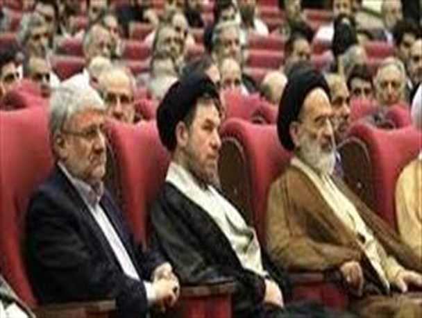 آیا جمع متکثّر اصولگرایان استان زیر یک چتر جمع می شوند؟