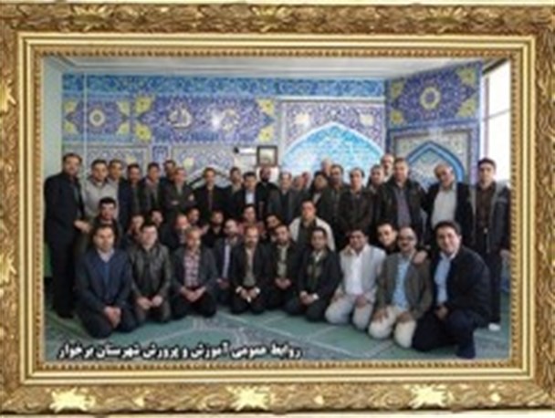 سعه صدر، تواضع و اخلاص، سه رکن اساسی حین انجام کار می باشد