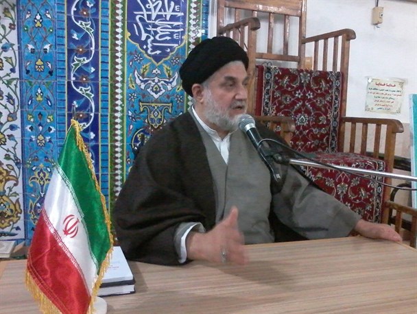 موج اسلام هراسی در راستای منافع غرب است/ دشمن اسلام درصدد اختلاف افکنی بین مسلمانان هستند