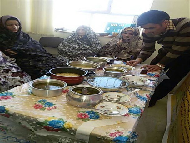 مسابقه تهیه غذای سالم در روستای فلج  + عکس