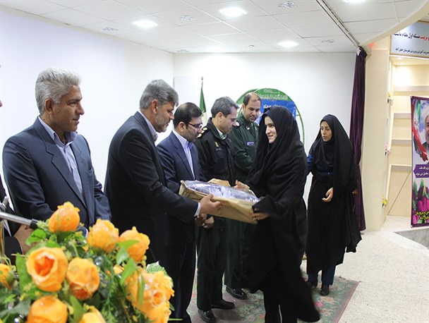 آموزشیاران نمونه نهضت سواد آموزی خلیل آباد تجلیل شدند + تصاویر