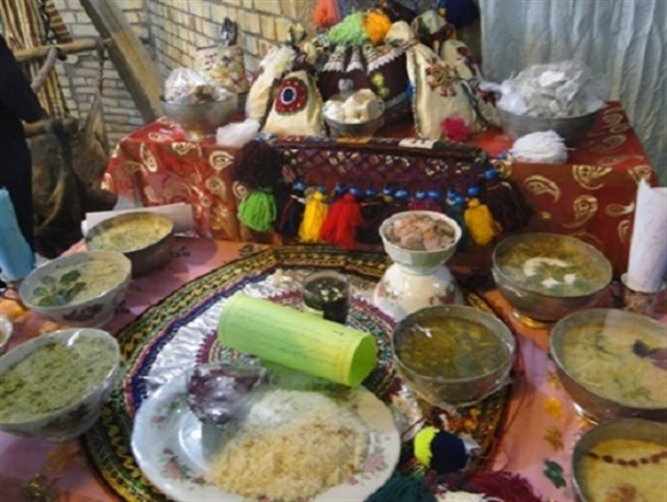 نمایشگاه دستاوردهای نهضت سوادآموزی فرزندان کویر جرقویه سفلی+تصاویر