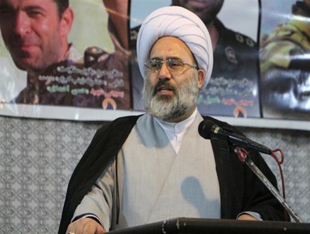 مدافعان حرم از اعتقادات، امنیت و عزت ما دفاع می کنند/ باید از رزمندگان جبهه مقاومت و مدافعان حرم پشتیبانی کرد