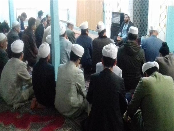 ترویج آموزه‌های دینی در جامعه، راهگشای مشکلات و چراغ راه مردم است