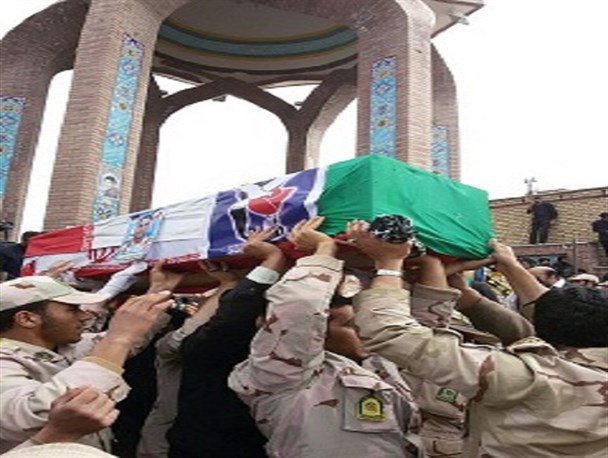پیکر مرزبان شهید «جواد آرمش» در زاوه تشیع شد