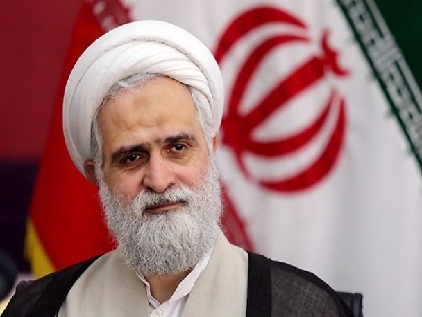 وجود روحیه اشرافی‌گری برخی مسئولان آفت انقلاب است/اعتراض حق طبیعی ملت است