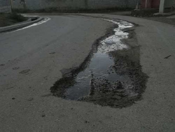 هدررفت چندین ماهه‌ی آب شرب روستای اجن سنگرلی کلاله + تصاویر