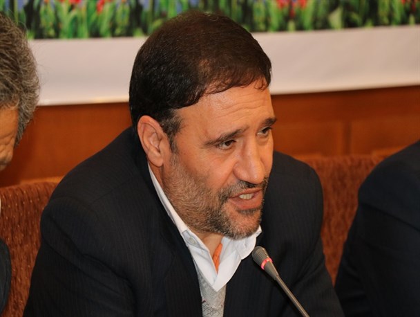 بیکاری بزرگترین دشمن جمهوری اسلامی/ از مشکلاتی که مسئولان برای کشاورزان و صنعتگران ایجاد می کنند، متاسفم!
