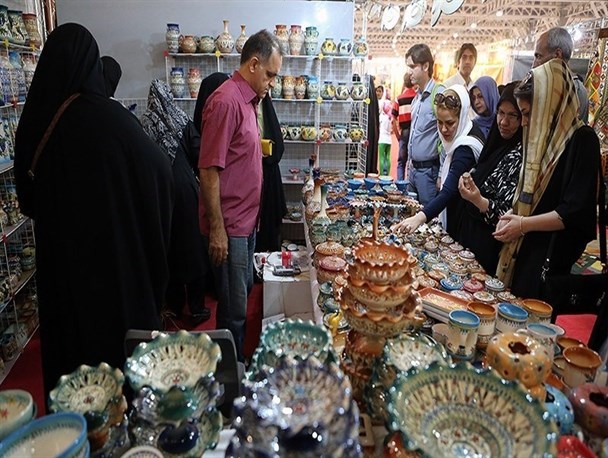 بازار گردشگری و صنایع دستی در مهدیشهر ایجاد شود