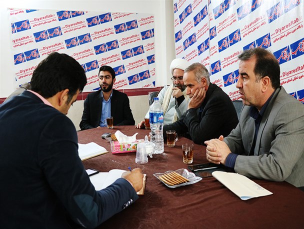 میزگرد «انتخاب شهردار اراک؛ از منافع سیاسی تا منافع مردم» +عکس