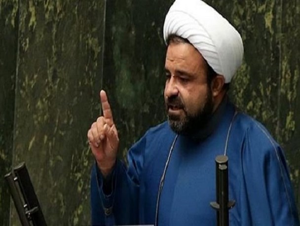 صدور 1800 دیپلم جعلی در آموزش و پرورش استان بوشهر/اگر اختلافی بین نماینده بوشهر و استاندار پیش بیاید علت آن خواسته شخصی نماینده است