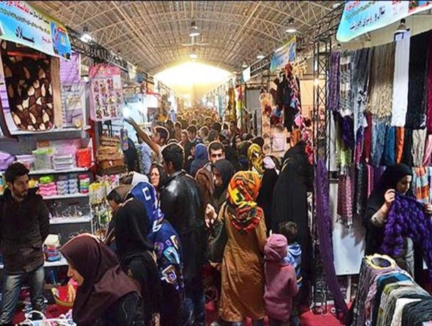 هنرمندان سیستان و بلوچستان غرق در مشکلات/از وعده افتتاح بازارچه صنایع دستی تا فروش هنر دست در خیابان